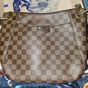 Louis vuitton crossbody